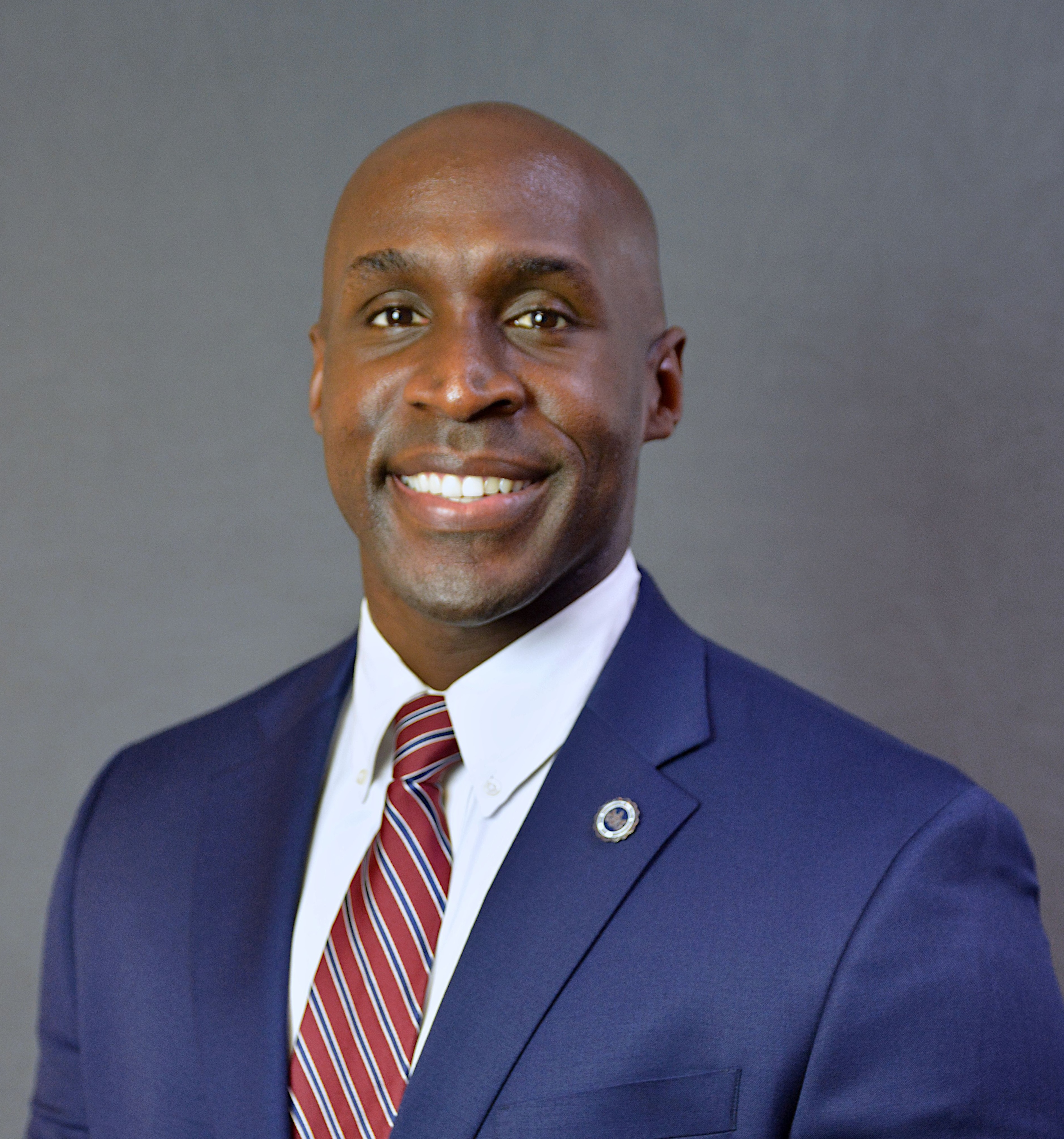 Elton Armady Headshot